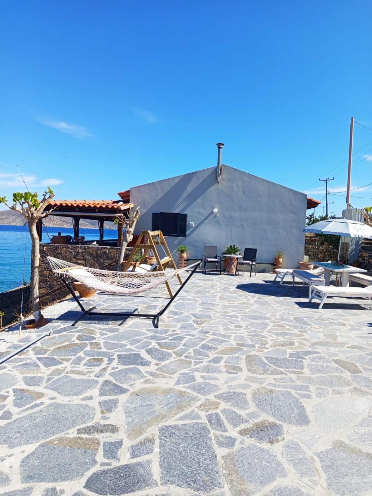 Tholos Alexandra'S Beachfront House Kavoúsion Quarto foto